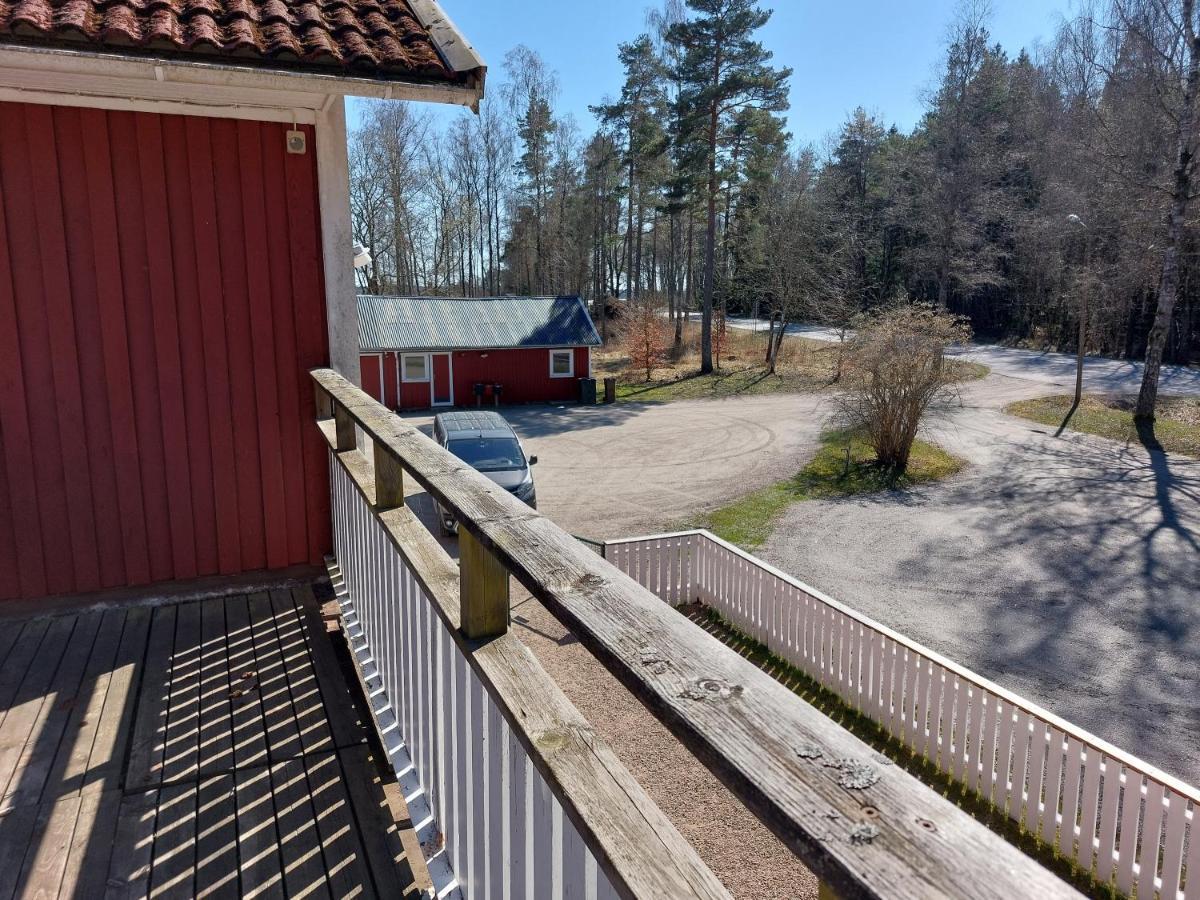 Flora Dekor Gaestgard, Lenagarden Pensionat Alingsås Eksteriør billede