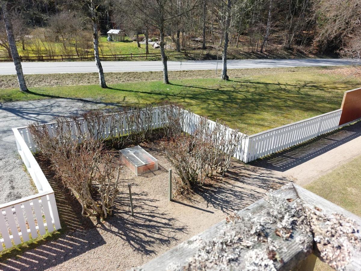 Flora Dekor Gaestgard, Lenagarden Pensionat Alingsås Eksteriør billede