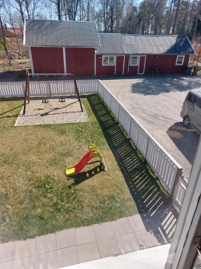 Flora Dekor Gaestgard, Lenagarden Pensionat Alingsås Eksteriør billede